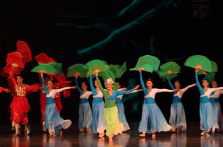 文藝輕騎下基層，時代新風潤紅塔